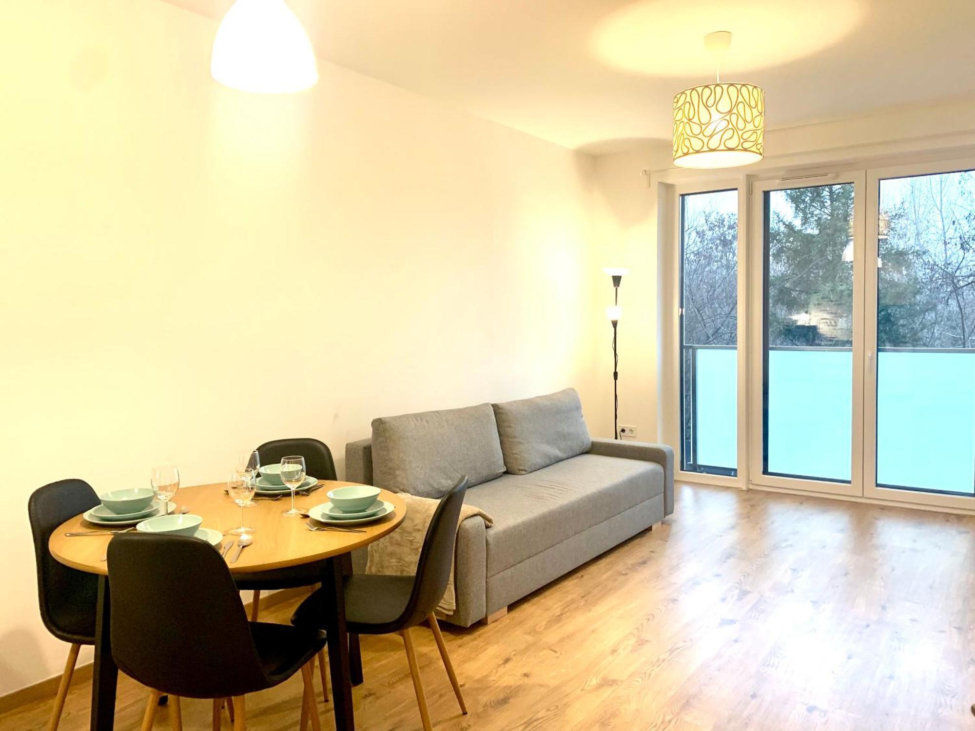 Westside Residence Apartment - Modern & Peaceful - Free Garage! Budapest Kültér fotó
